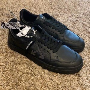 Low vulcanized leather black